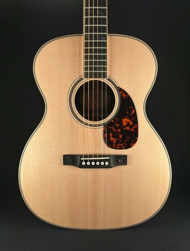 Larrivee om40r vine headstock - larrivee,