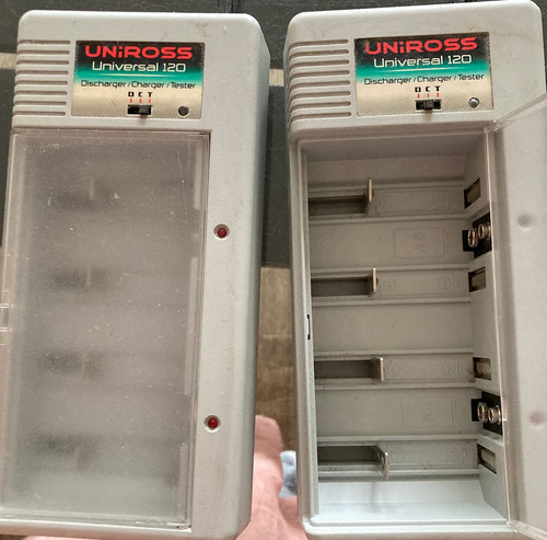 Universal 120 chargeur piles