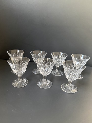 Lot verres vin en - À,