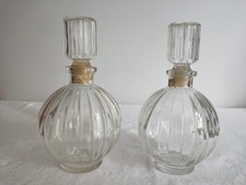 2 Flacons, Carafes bouteilles en verre forme ronde contenance 0,75 L