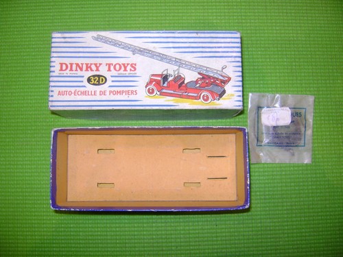 Dinky toys 32d auto - dinky,