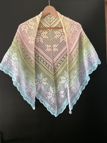 Châle femme triangulaire
