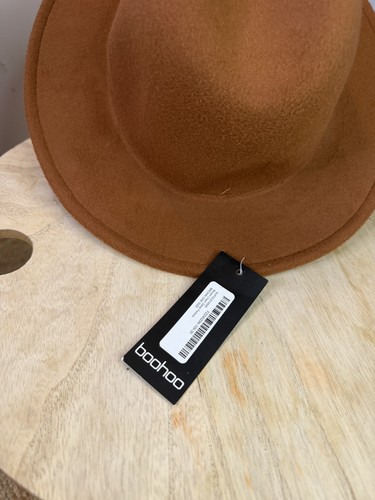 Chapeau - chapeau,