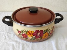 Faitout Marmite Casserole  25 cm de diamètre par 10,5 cm de haut + couvercle