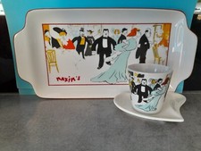 COLLECTION SOUVENIRS DE MAXIM'S PARIS PETIT PLAT L 30,5 CM ET TASSE PORCELAINE