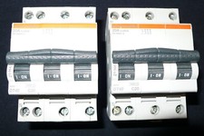 DISJONCTEUR TETRAPOLAIRE 20A