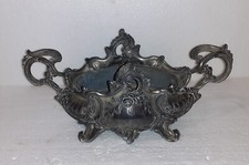 JOLIE PETITE JARDINIERE EN REGULE ( zamak ) DE STYLE LOUIS XV AVEC SON BAC A EAU