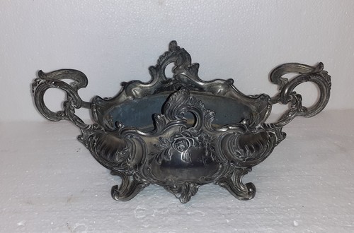 Jolie petite jardiniere - jolie,