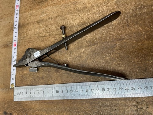 Pince avoyer outils anciens - pince,