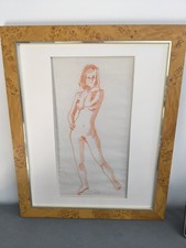 Dessin original  crayon/ fusain , signé et daté 1996 " Femme nue aguichante "