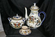 ensemble set petit déjeuner cafetière ancienne faience de Gien fin XIX ème **.