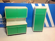 meuble Maison de Poupée en plastique sans marque meuble de cuisine 1970/ 1975