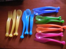 14 couverts plastiques ikea " kalas "