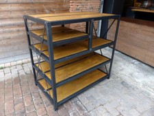  Etagère presentoir  de magasin    meuble industriel sur mesure