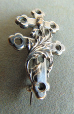 Broche croix de Lorraine et chardon métal argenté