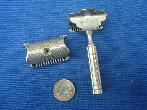 V30 lot rasoir ancien - v30,