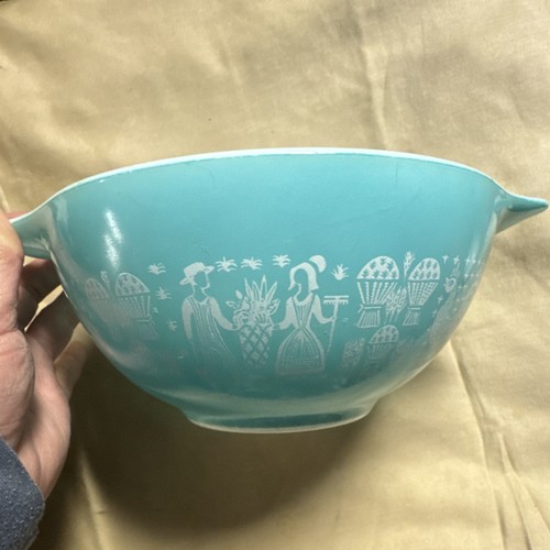Pyrex 444 butterprint - pyrex,