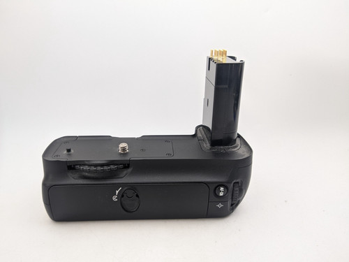Genuine nikon d200 - genuine,