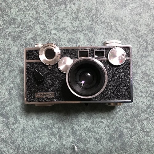 Vintage argus camera case - c3, w/case
