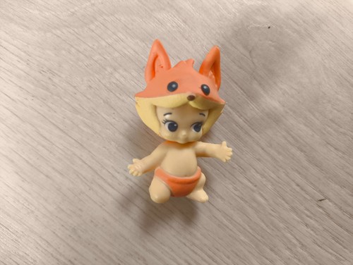 Twozies baby figure toy game - baby,