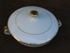 soupière en porcelaine