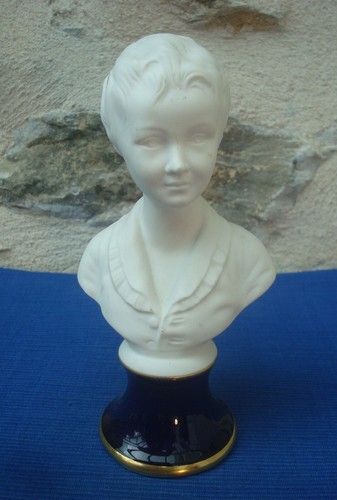 V66 buste enfant - enfant, biscuit