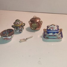 Diverses Pièces Porcelaine Vaisselle Poupees 