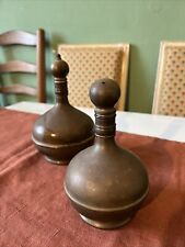 Deux Serviteurs En Laiton « Le Parfait Lyon » Salière 