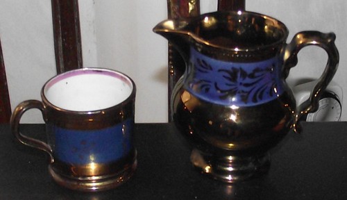 Pot lait une tasse - et,