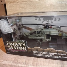 MAQUETTE HELICOPTER US AH-64A APACHE KUWAIT 1991 AU 1/48 FORCES OF VALOR 80008