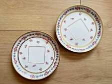 2 soucoupes en porcelaine de