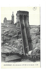13  MARSEILLE  LES ASCENSEURS