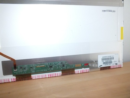 Dalle ecran led - 17,3",