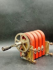 Ancien Générateur Magnéto Électrique Manuel À Manivelle De Téléphone
