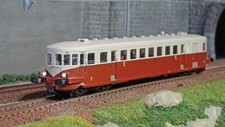 Mistral 21-05-S001 Autorail diesel X 3703, Rouge/Crème, Ile Napoléon, SNCF