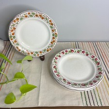 Vintage Gien 'Les Tartes' 8"