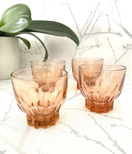 Jolis verres en verre - ,