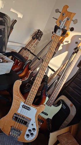 Guitare basse électrique type
