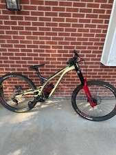 2019 Commencal Supreme DH Team