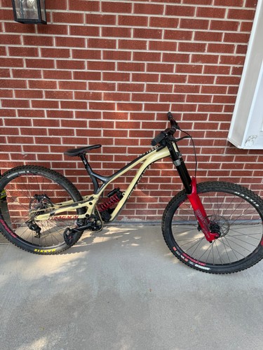 2019 commencal supreme - commencal, team