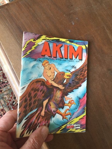 Petit format akim - petit, 111