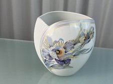 Vase en porcelaine Kaiser 19
