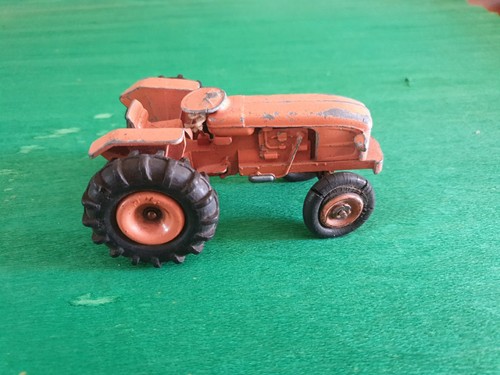 Jouet ancien agricole tracteur - ancien,