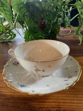 Tasse et sous tasse porcelaine