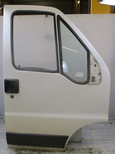 Porte avant droite fiat - porte,