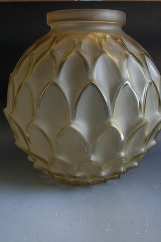 Ancien vase art - deco, pierre