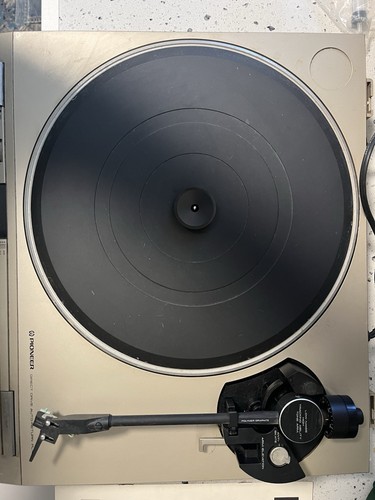 Pioneer turntable intact - pl-4,