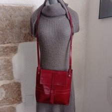 Sac épaule ou bandoulière vintage en cuir rouge Top To ToE sac à main retro chic