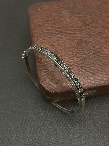Très belle bracelet - belle,