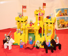 Chateau fort jaune LEGO 375